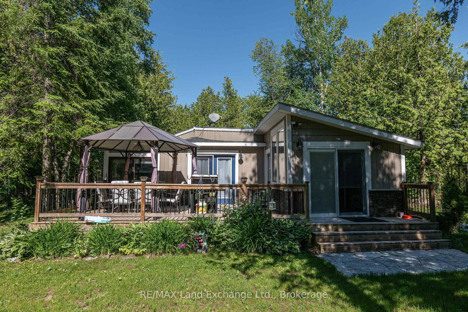 18-hicks-lane-n-kincardine-ontario-x13653684