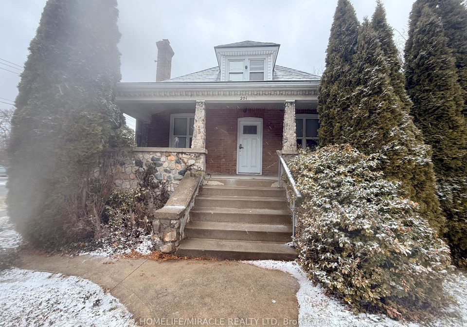 201-grand-avenue-chatham-kent-ontario-x13654284