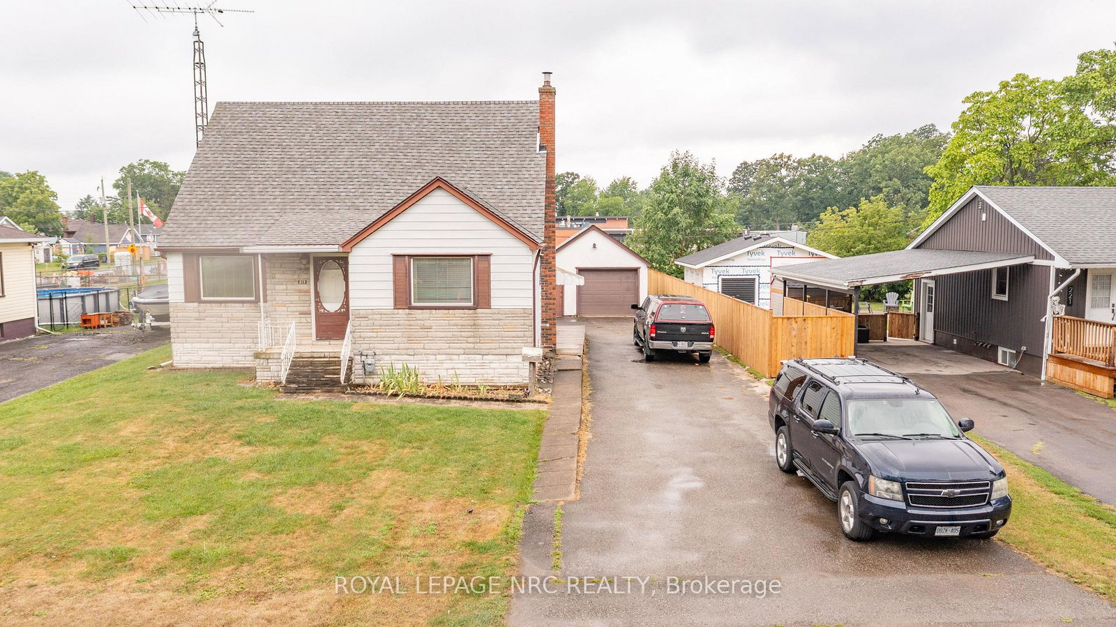 215-knoll-street-port-colborne-ontario-x13654416