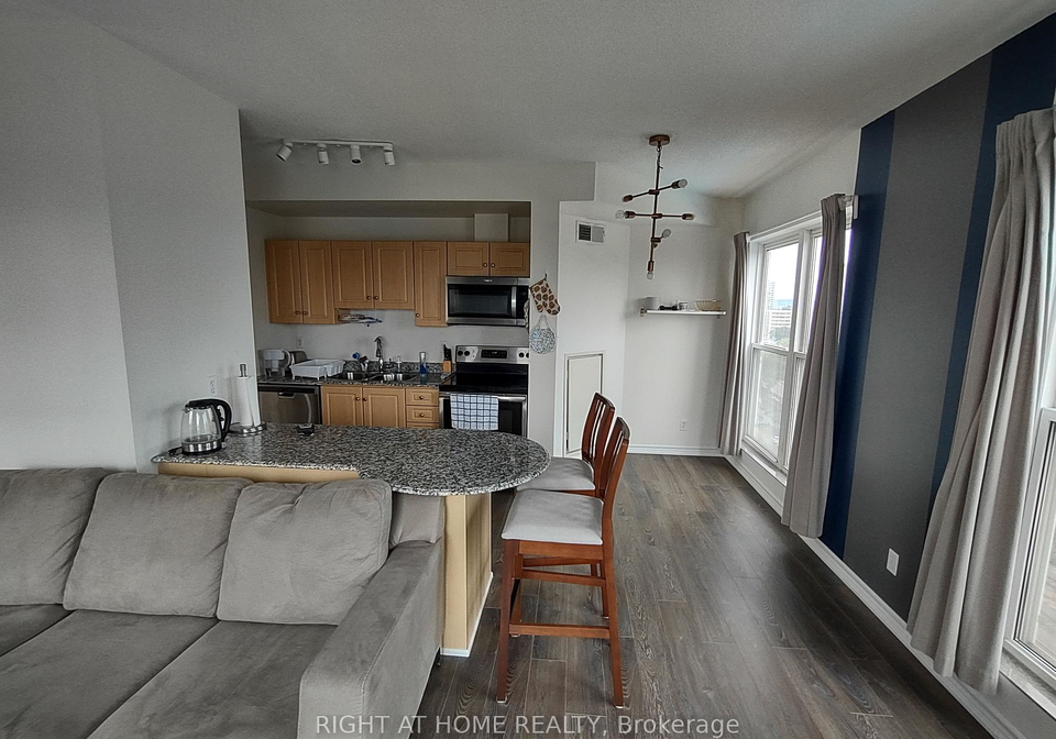 135-james-street-s-hamilton-ontario-x13654594