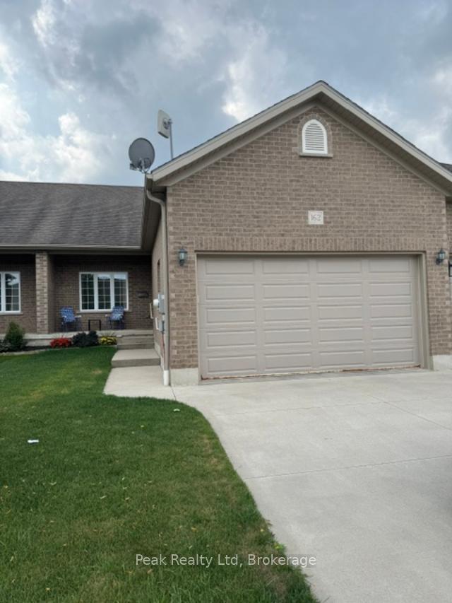 162-e-krotz-street-e-north-perth-ontario-x13654792