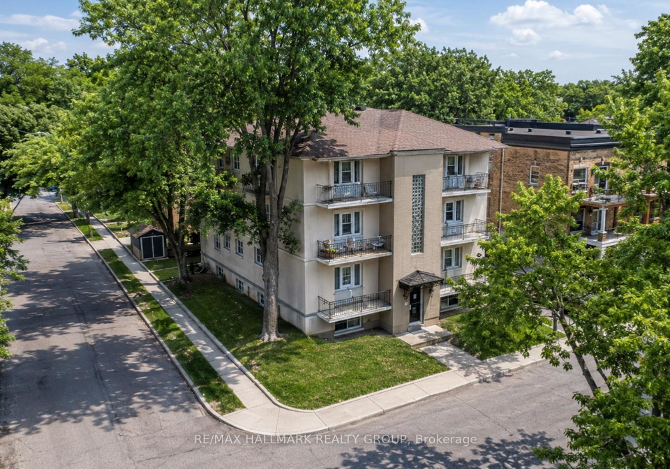 20-lower-charlotte-street-ottawa-ontario-x13654924