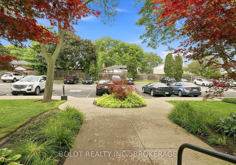 6-westlake-lane-st-catharines-ontario-x13655164