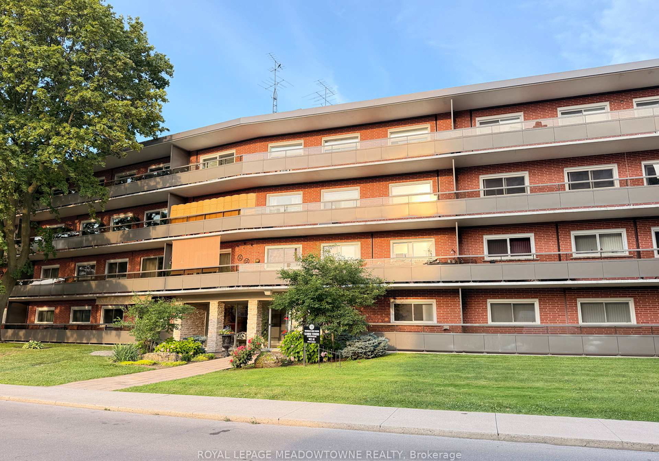 11-woodman-drive-hamilton-ontario-x13655434