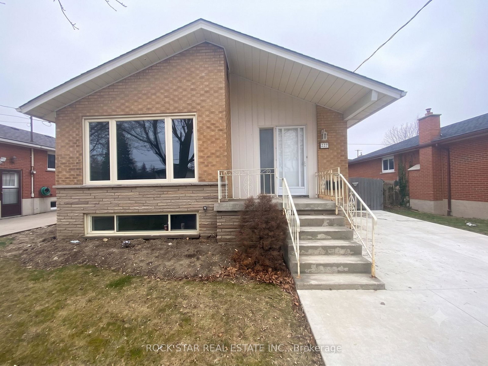 227-fernwood-crescent-hamilton-ontario-x13655808