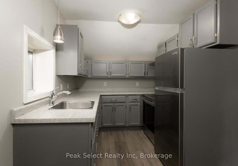 32-victoria-street-w-south-huron-ontario-x13656240