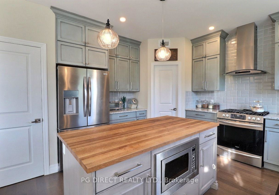 196-cherrywood-parkway-greater-napanee-ontario-x13656246
