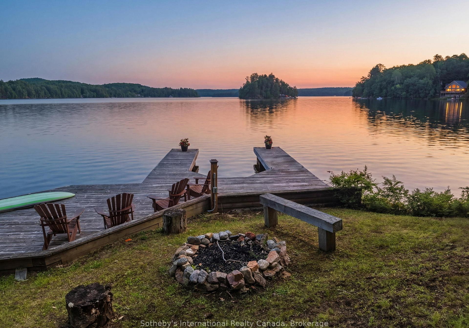 1054-hilltop-crescent-lake-of-bays-ontario-x13656280