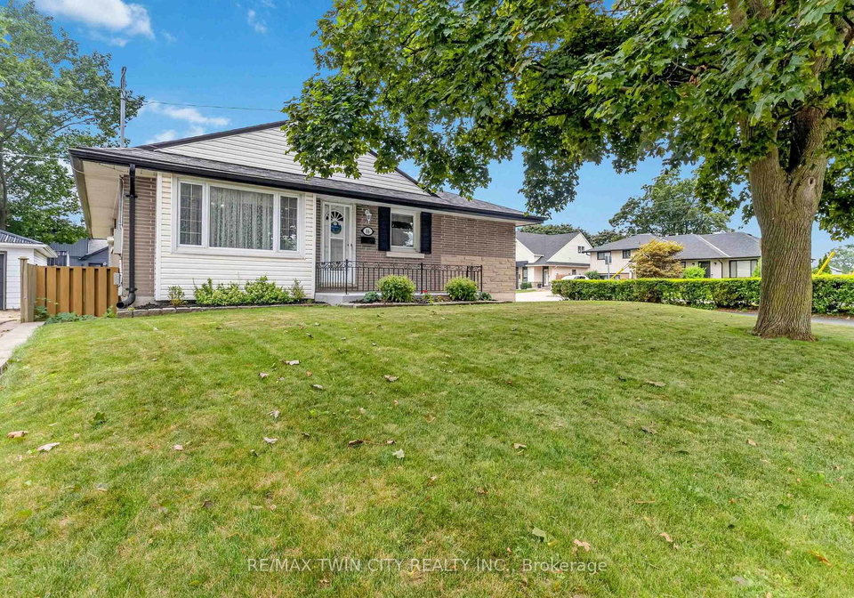 46-fairview-drive-brantford-ontario-x13656308