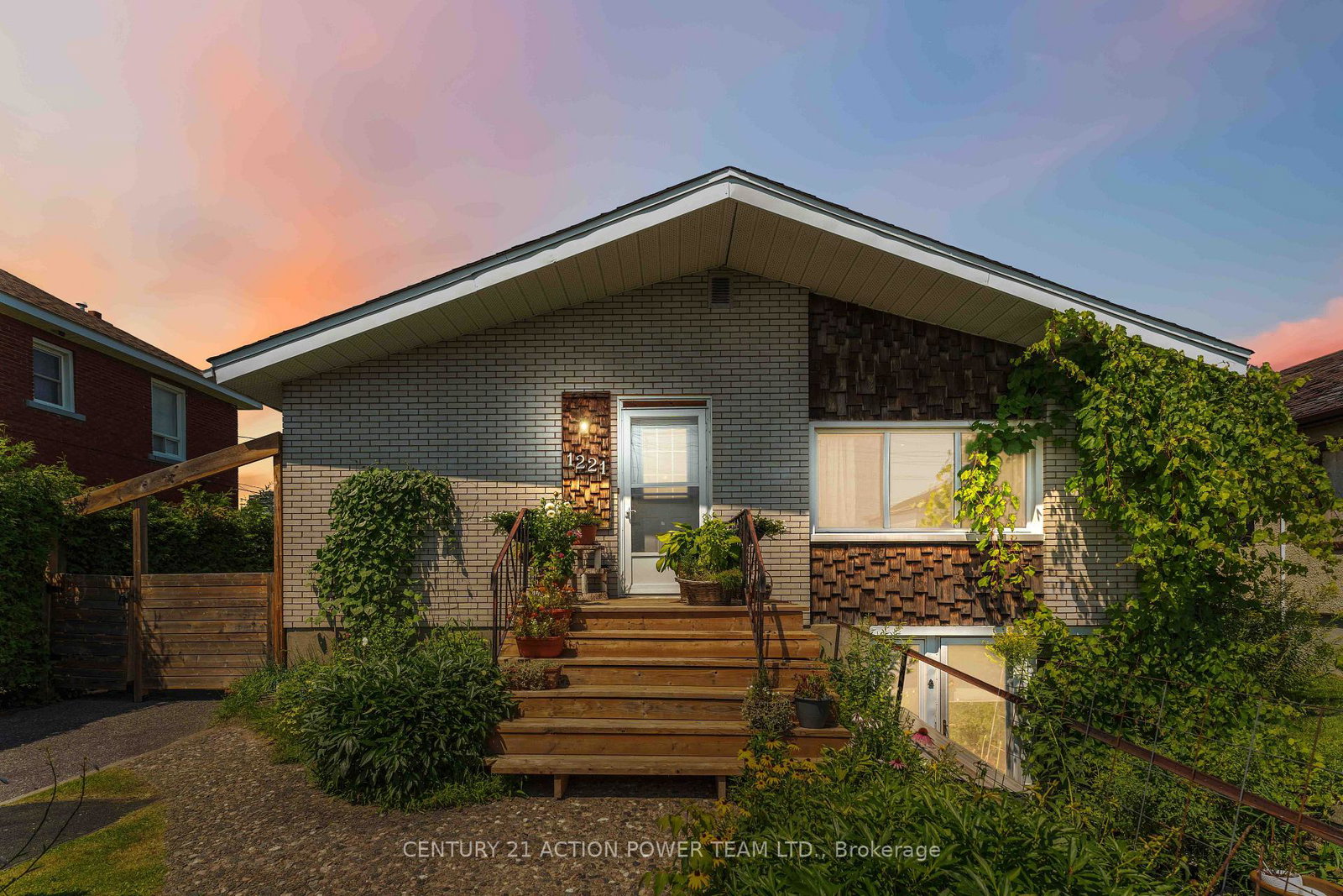 1221-kitchener-avenue-w-ottawa-ontario-x13656350