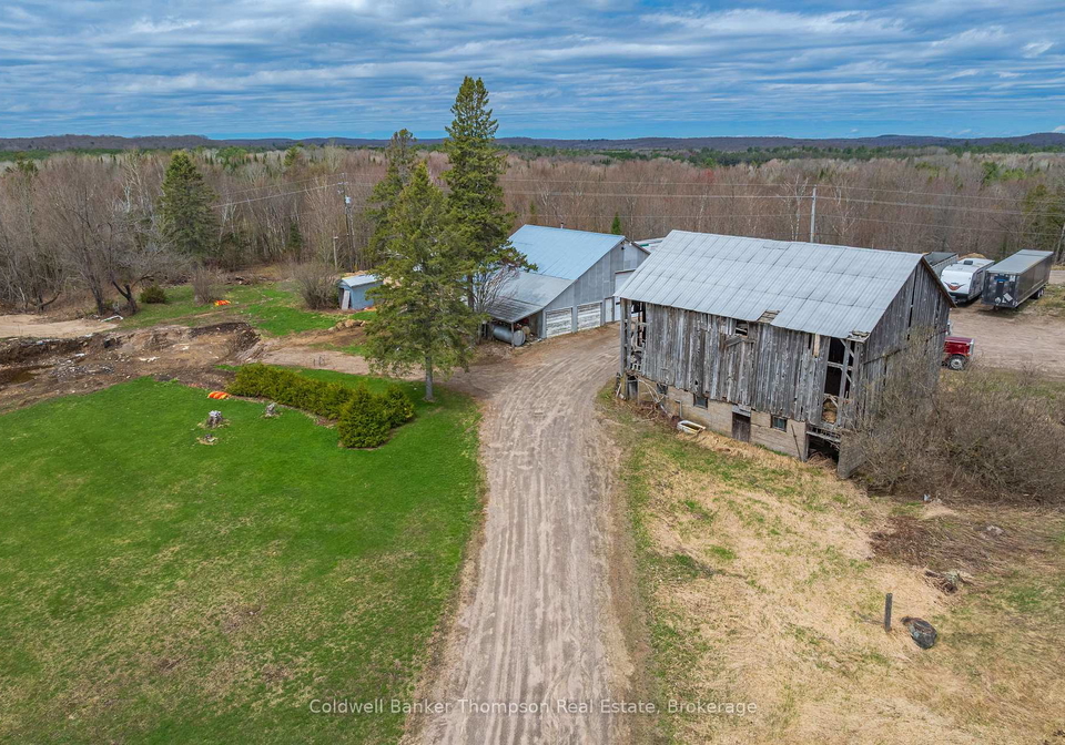 1764-518-highway-w-mcmurrichmonteith-ontario-x13656548