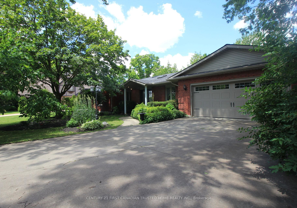 27-croydon-drive-middlesex-centre-ontario-x13656570