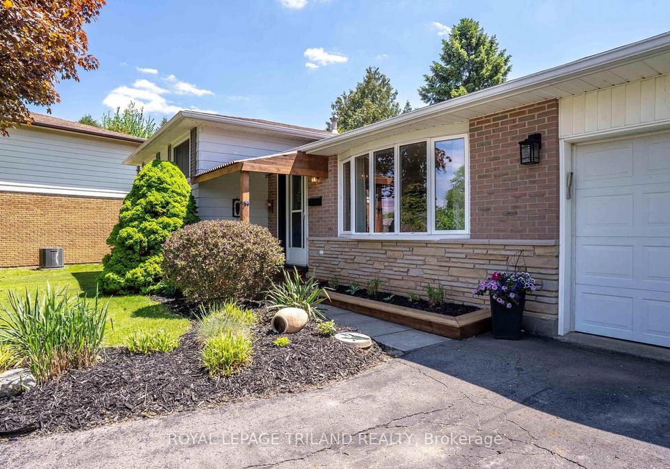 7-stirling-crescent-st-thomas-ontario-x13656626