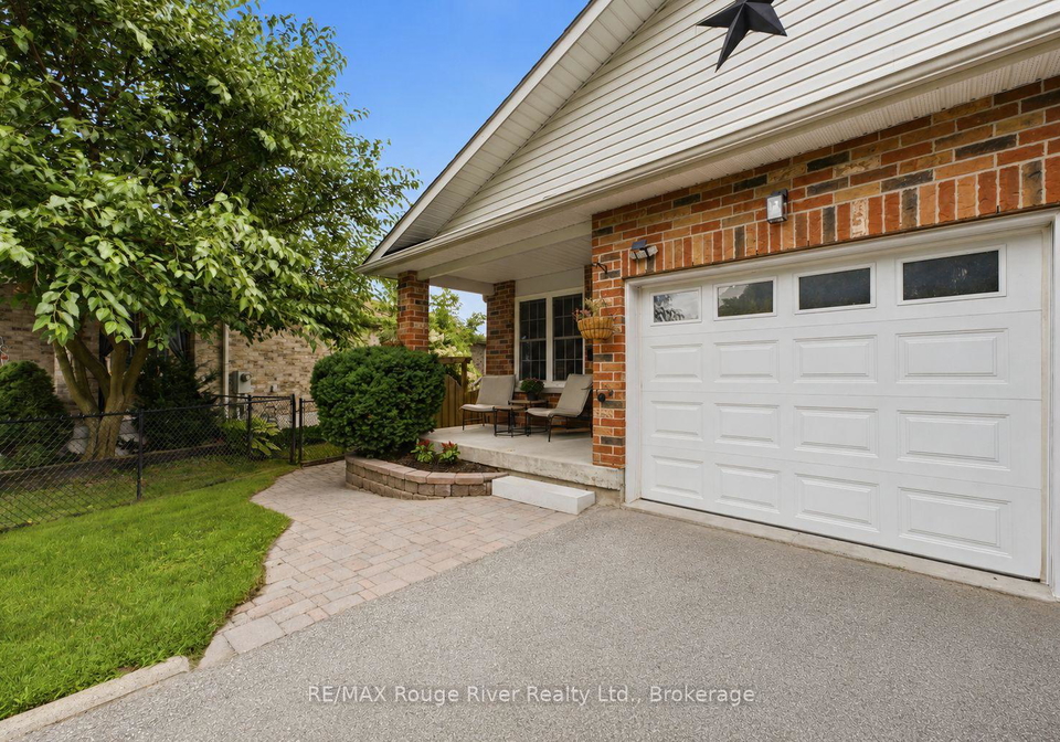 10-talbot-drive-w-port-hope-ontario-x13656716