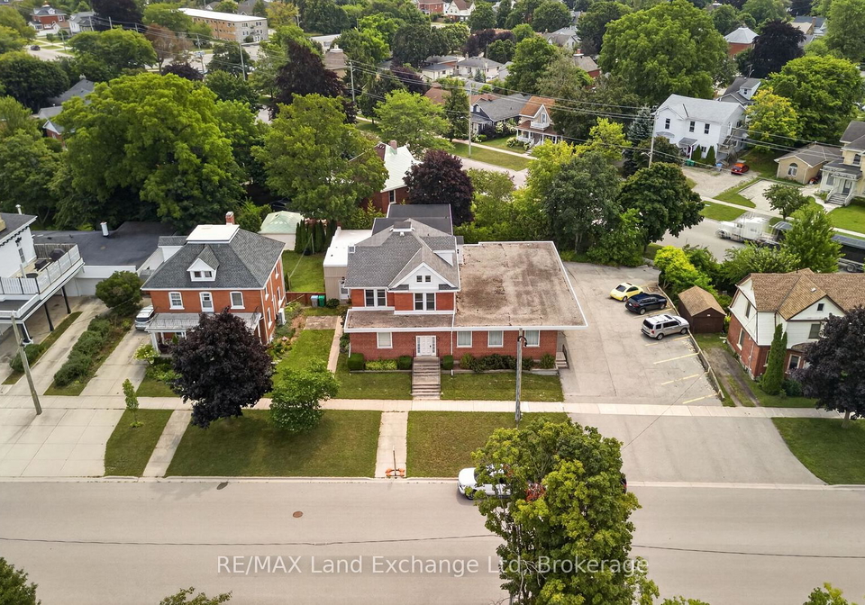 77-montreal-street-goderich-ontario-x13656798