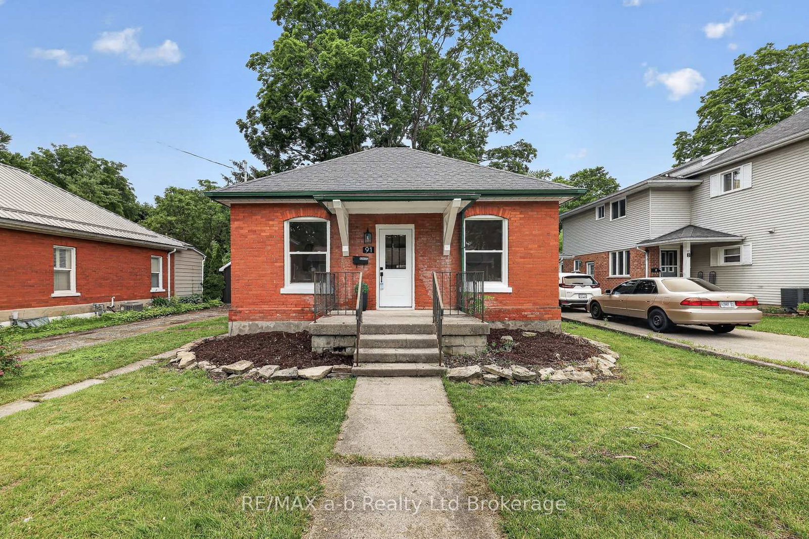 91-winniett-street-woodstock-ontario-x13656936