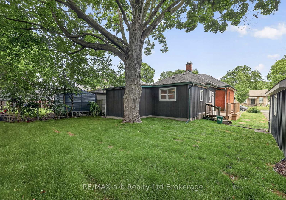 91-winniett-street-woodstock-ontario-x13656936