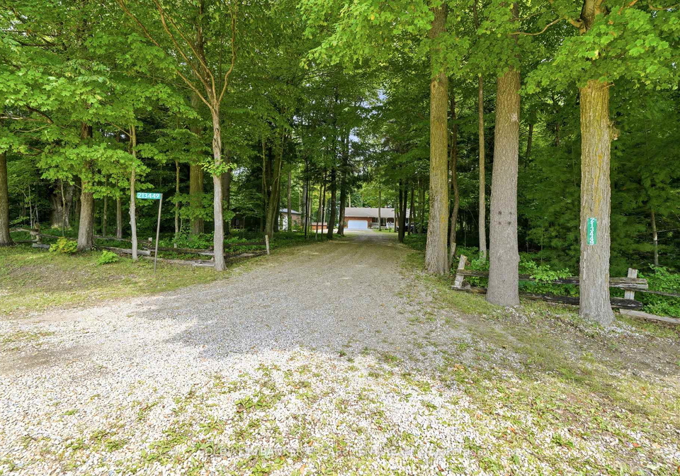 213449-baseline-road-s-hanover-ontario-x13657056