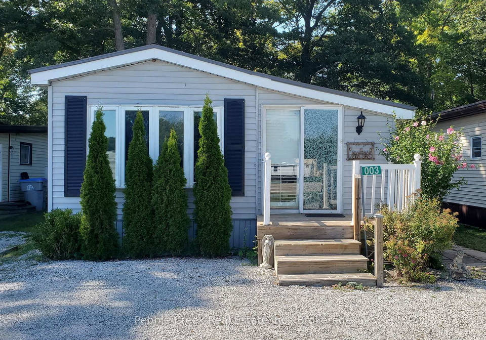 9951-northville-crescent-lambton-shores-ontario-x13657250