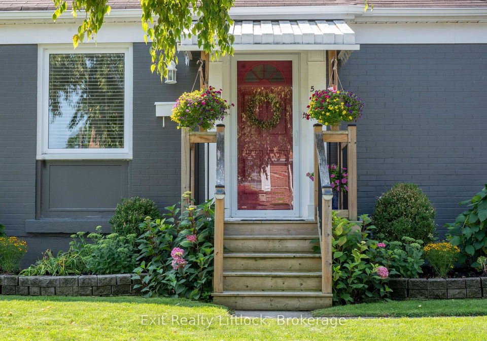 521-mckellar-street-peterborough-ontario-x13657326