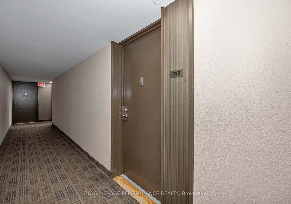 20-chesterton-drive-ottawa-ontario-x13657626
