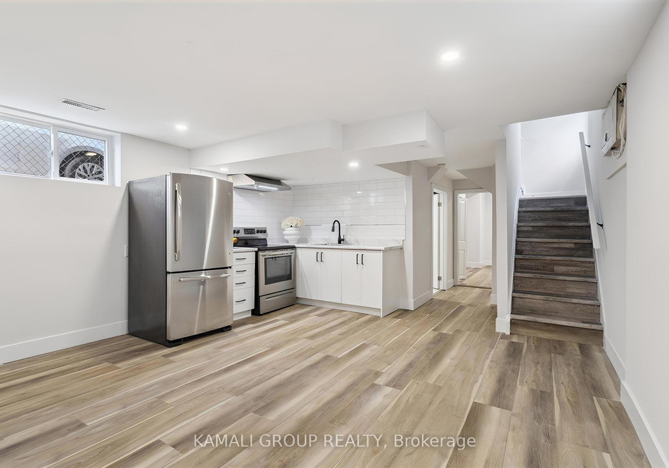2027-brampton-street-hamilton-ontario-x13657804