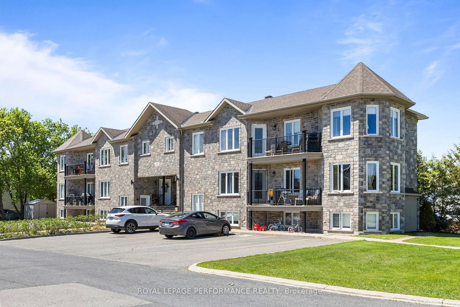 4cambridge-street-the-nation-ontario-x13657834