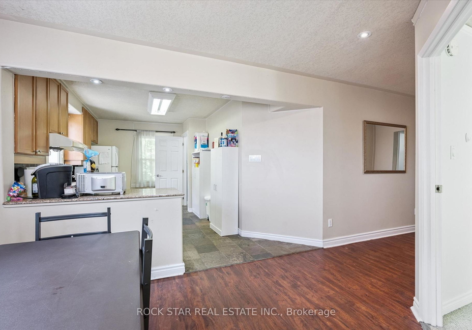 16-beaucourt-place-hamilton-ontario-x13657862