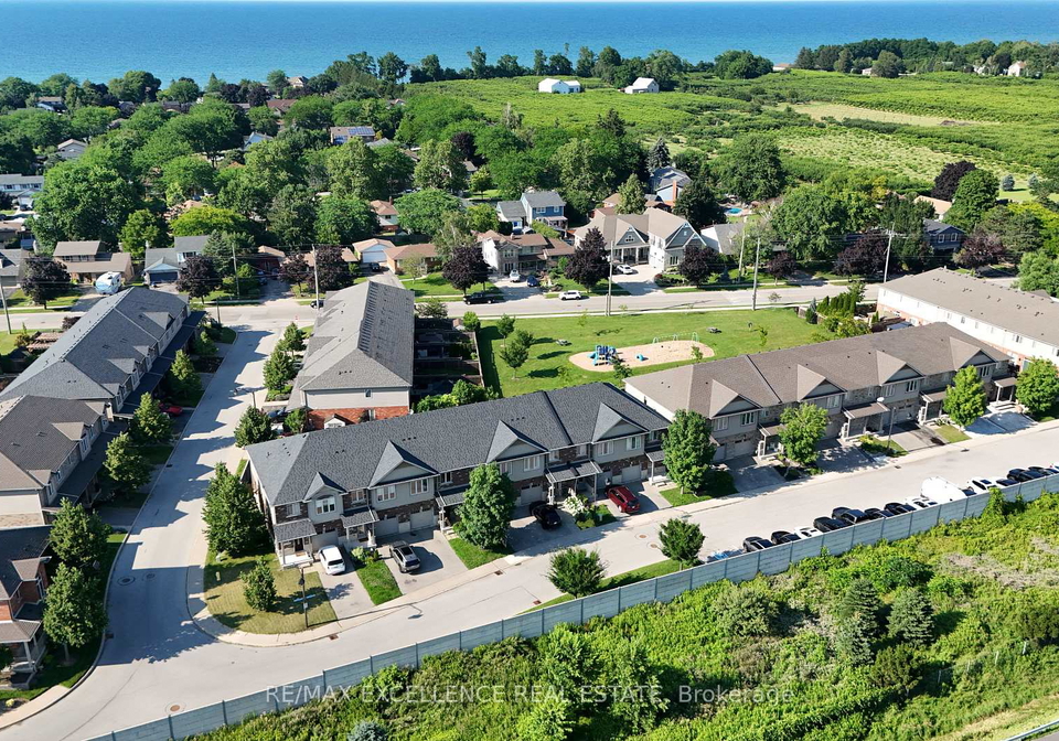 380-lake-street-grimsby-ontario-x13657866