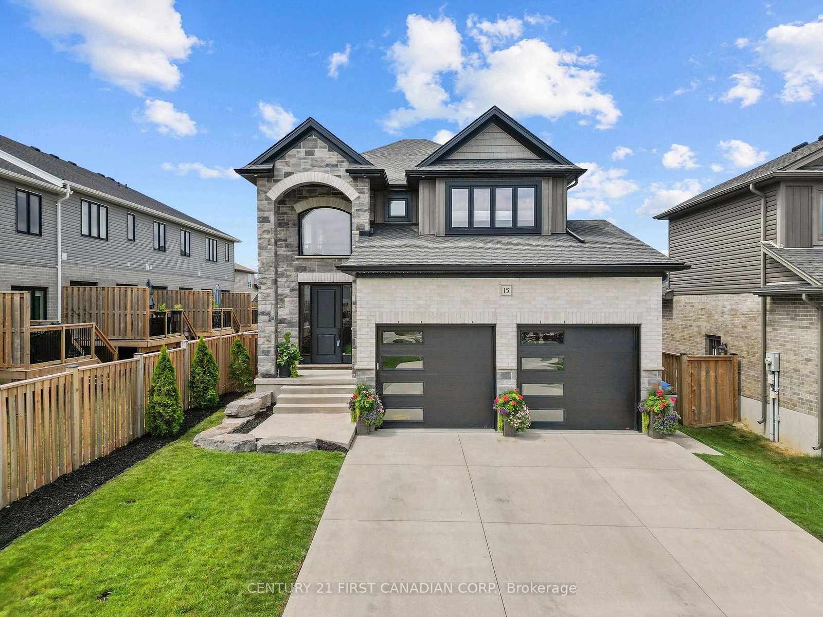 15-nicholson-street-middlesex-centre-ontario-x13658120