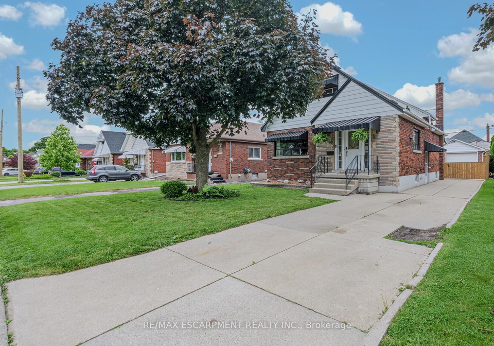 66-paling-court-hamilton-ontario-x13658244