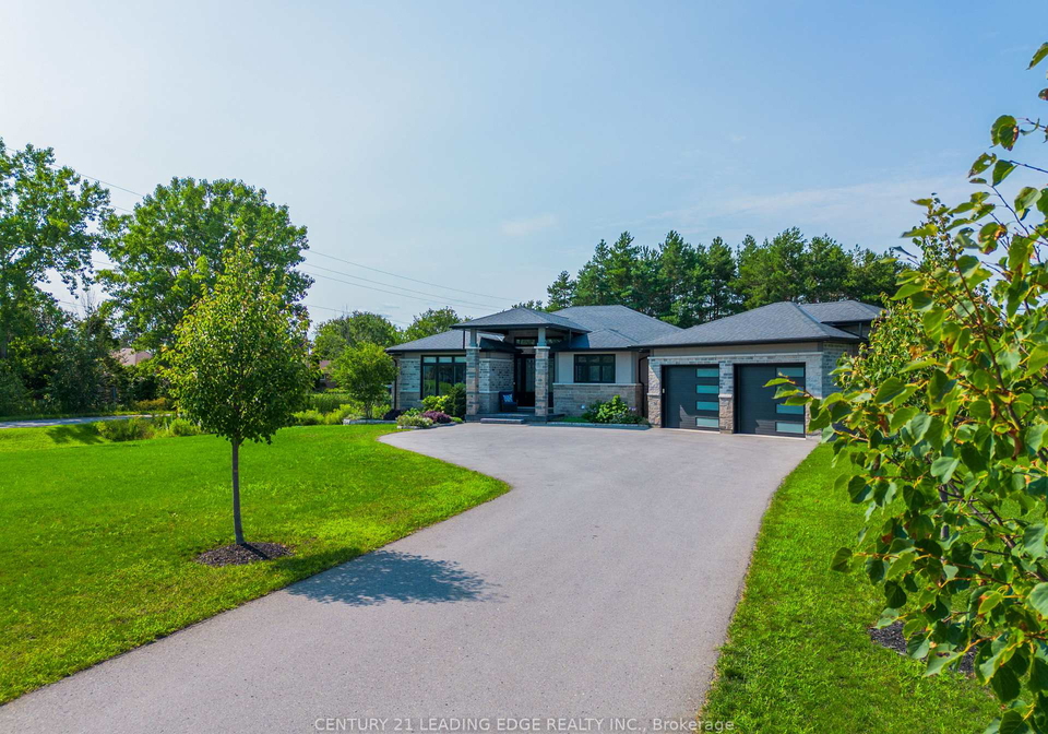 9-leaside-street-prince-edward-county-ontario-x13658276