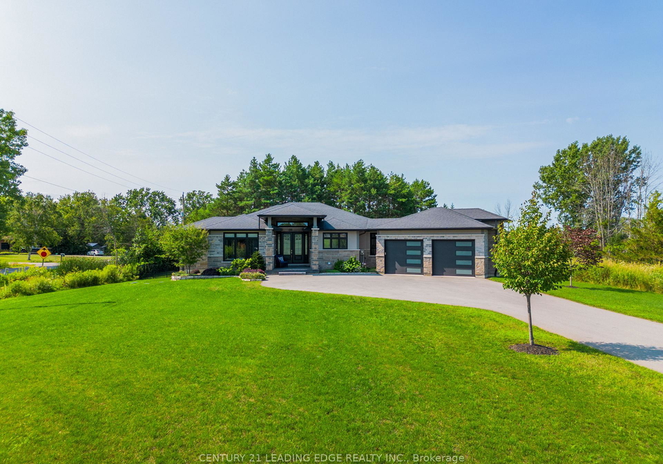 9-leaside-street-prince-edward-county-ontario-x13658276