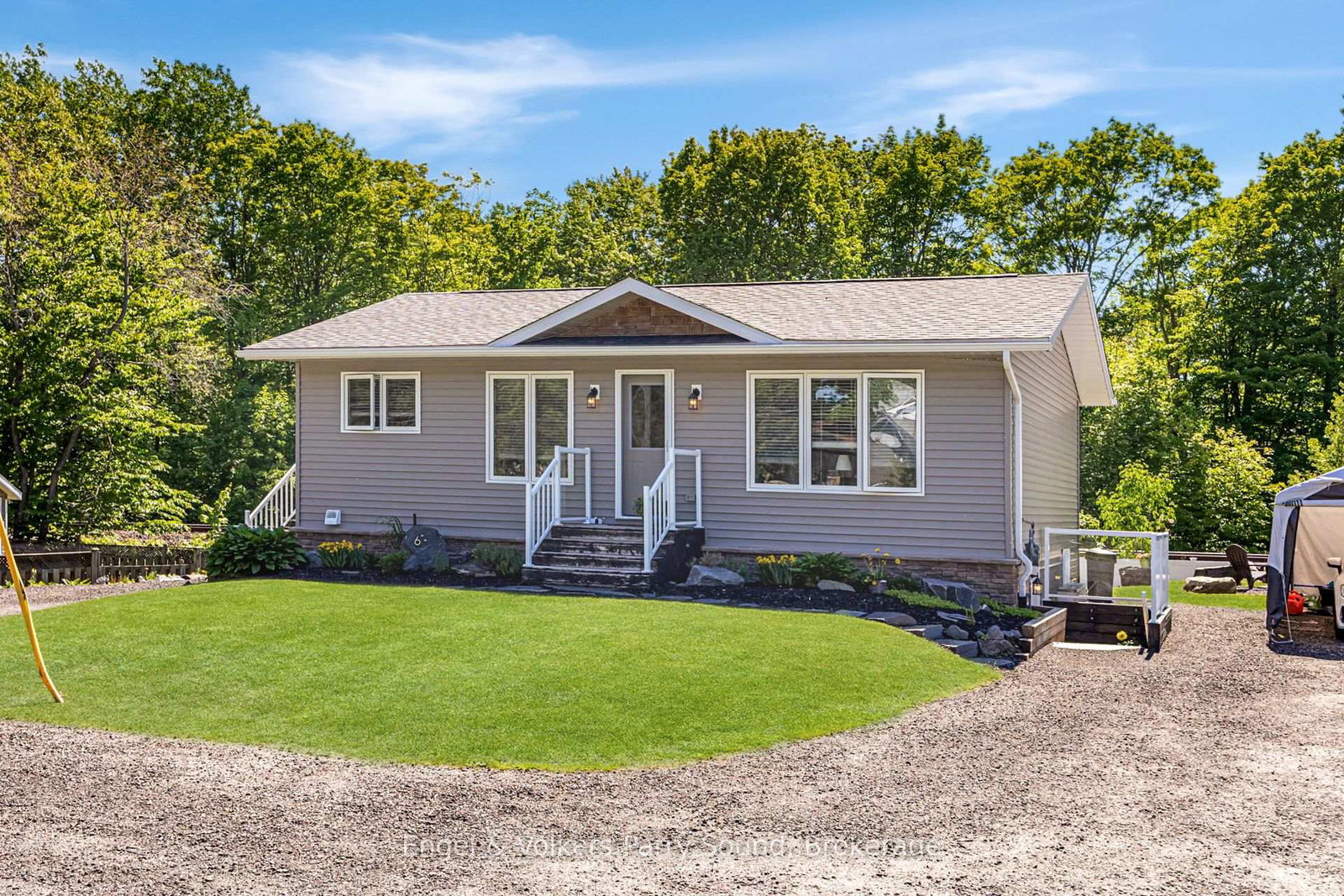 6-lawrence-street-parry-sound-ontario-x13658290
