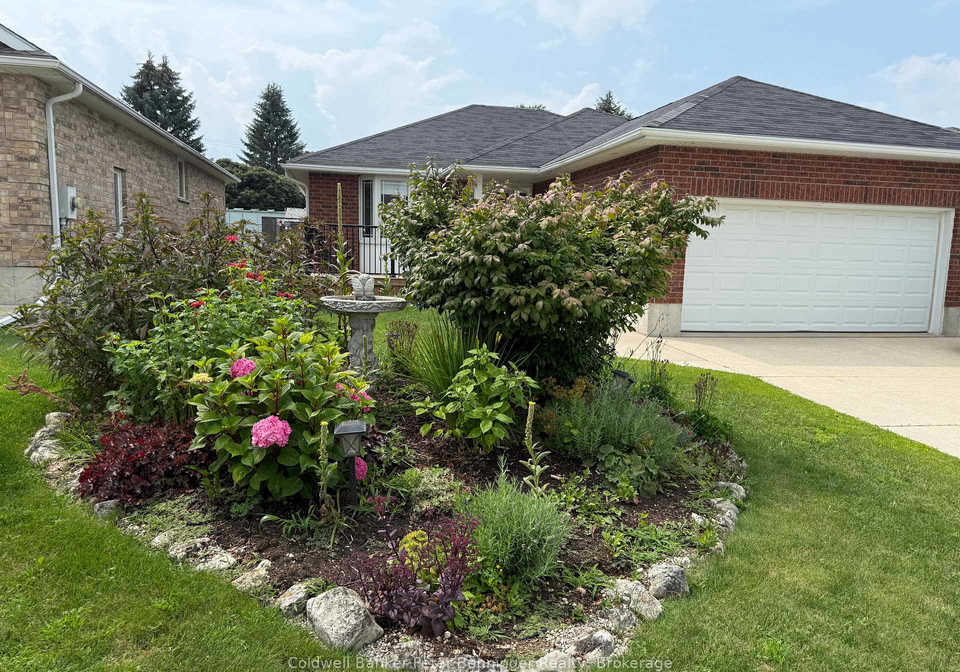 636-22nd-avenue-hanover-ontario-x13658456