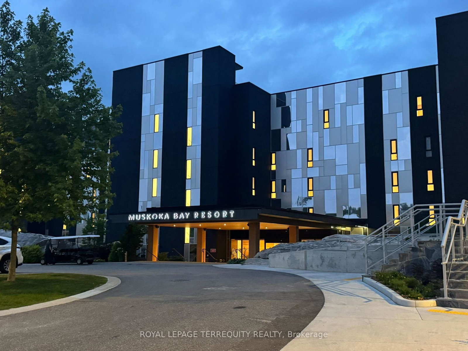 100-carrick-trail-gravenhurst-ontario-x13658486