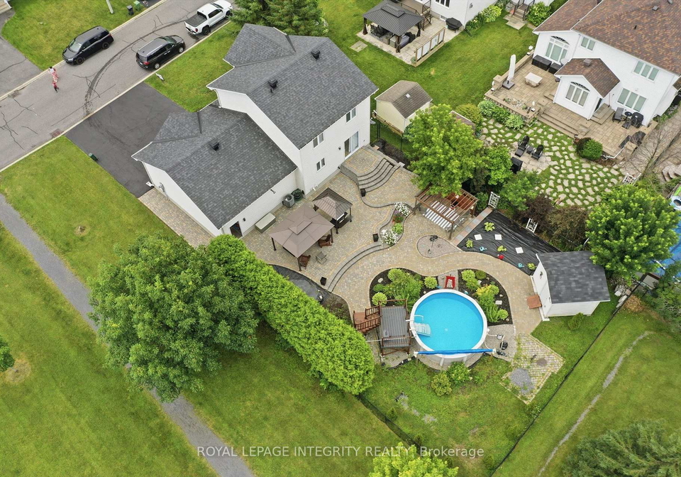 36-frontenac-boulevard-russell-ontario-x13658508