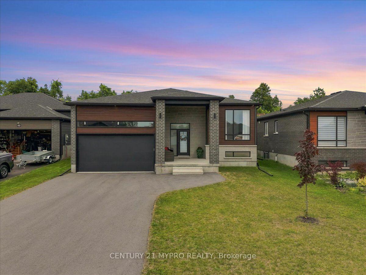 41-schmidt-way-quinte-west-ontario-x13658578
