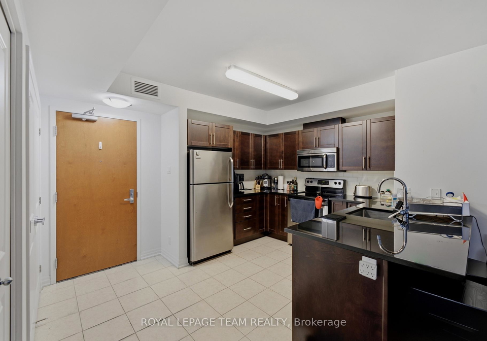 242-rideau-street-ottawa-ontario-x13658624
