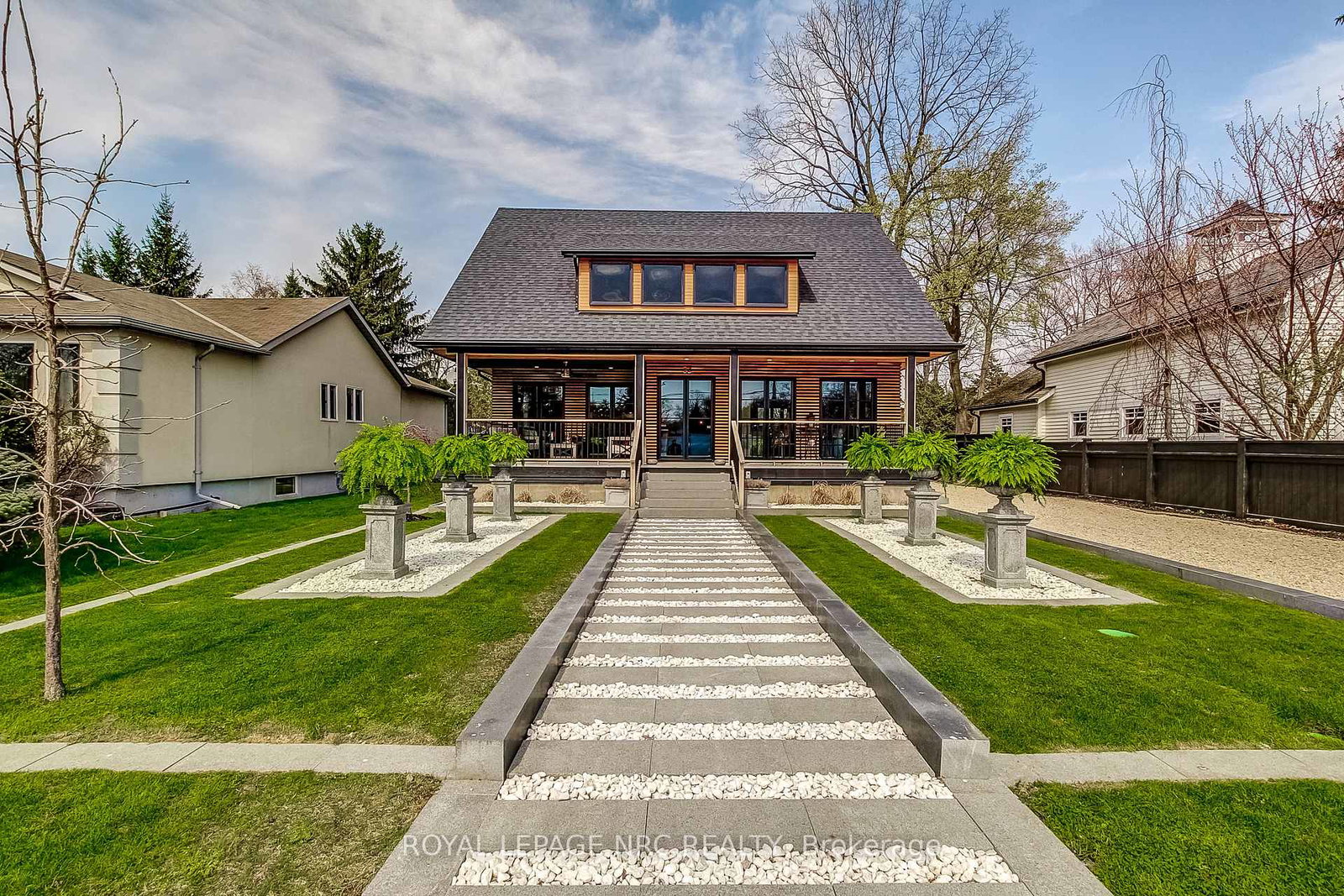 33-gage-street-niagara-on-the-lake-ontario-x13658674