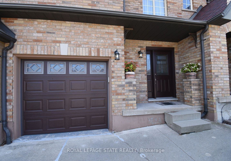 57-townmansion-drive-hamilton-ontario-x13658710