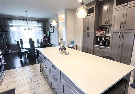 15-spartan-court-quinte-west-ontario-x13658740