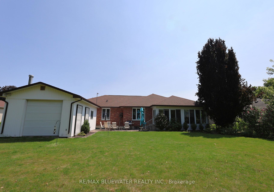 365-station-street-north-middlesex-ontario-x13658766