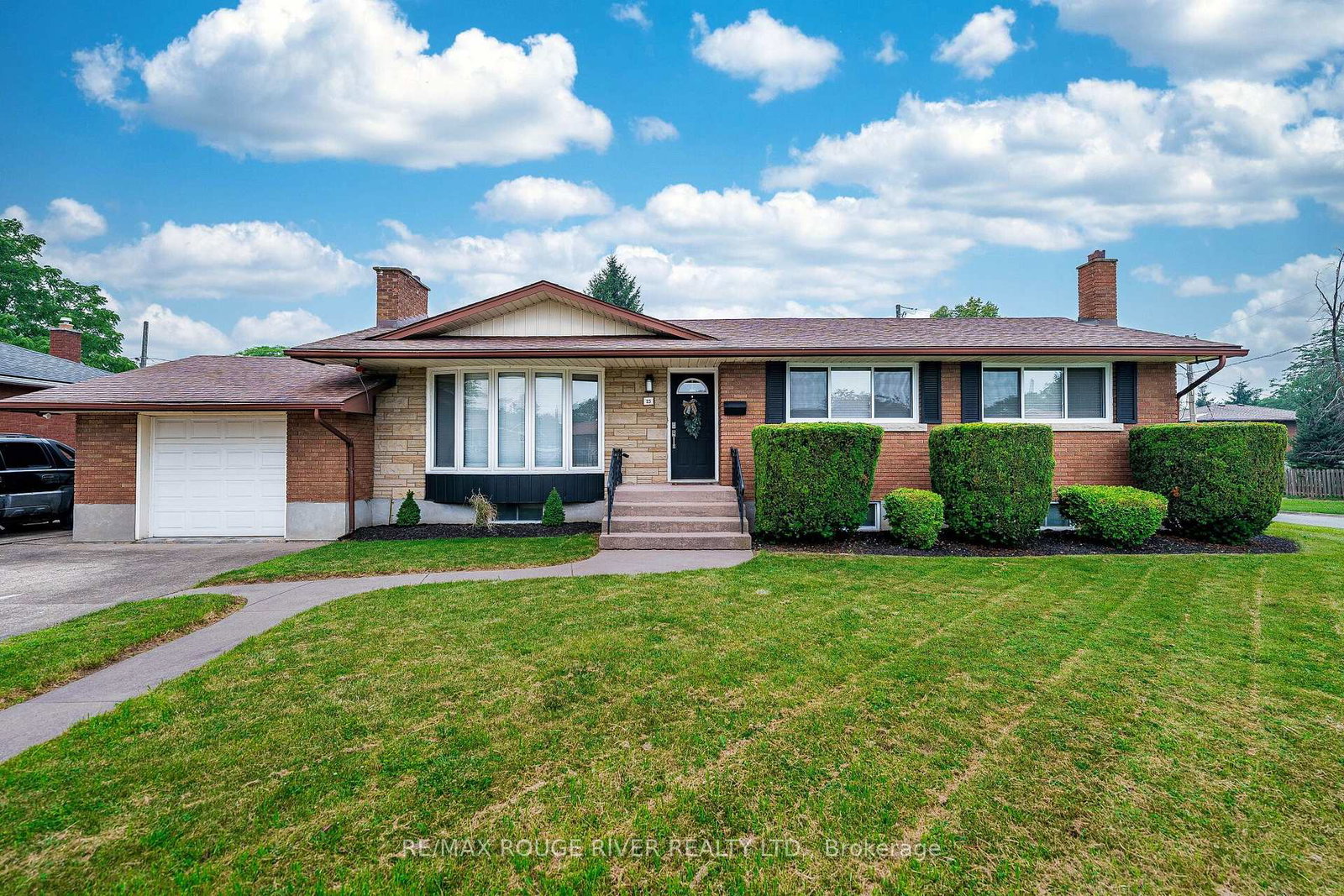 25-clearview-heights-st-catharines-ontario-x13658856