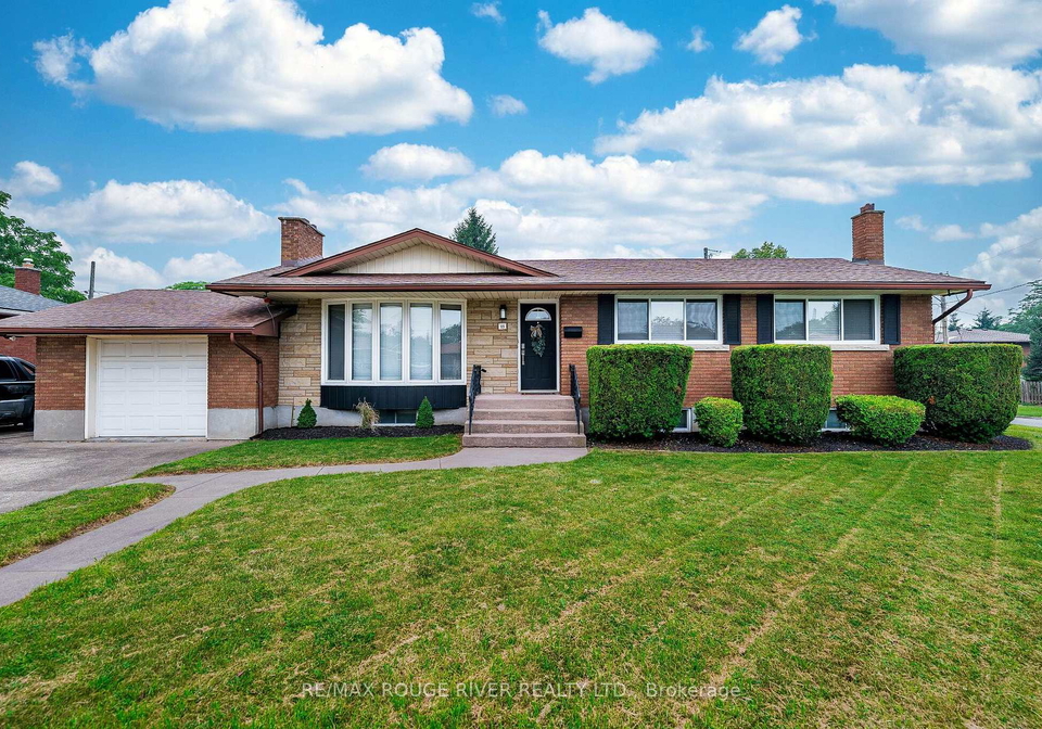25-clearview-heights-st-catharines-ontario-x13658856