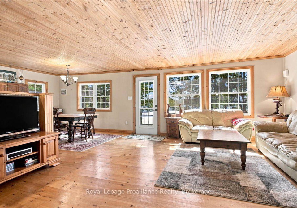 146-skootamatta-lake-addington-highlands-ontario-x13658932