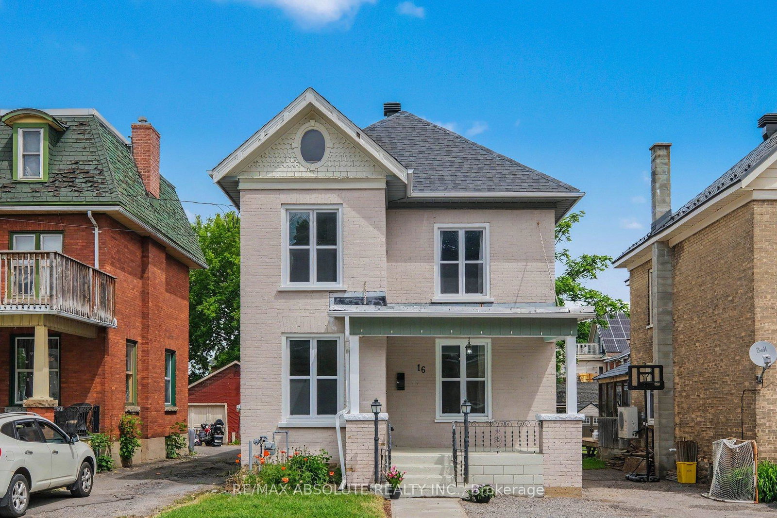 16-glen-avenue-smiths-falls-ontario-x13658942