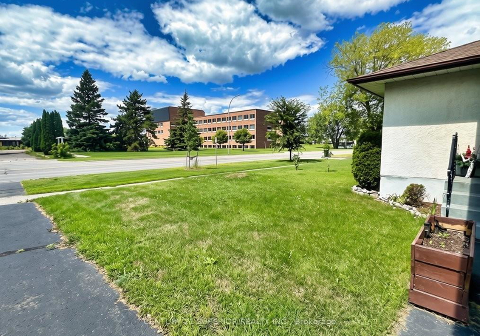 464-james-street-s-thunder-bay-ontario-x13658994