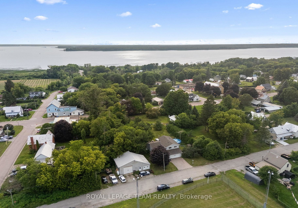 1315-jessie-street-whitewater-region-ontario-x13659072
