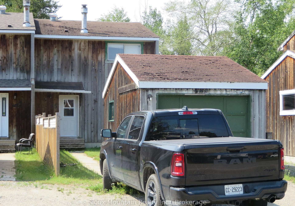 55-lakeview-crescent-pickle-lake-ontario-x13659098
